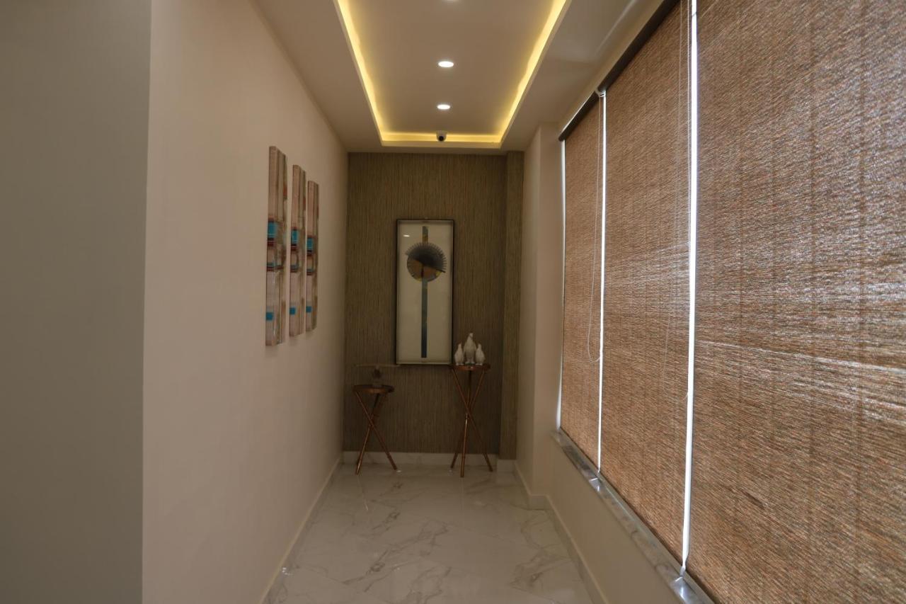 Hotel Avalon Suites Multan Dış mekan fotoğraf